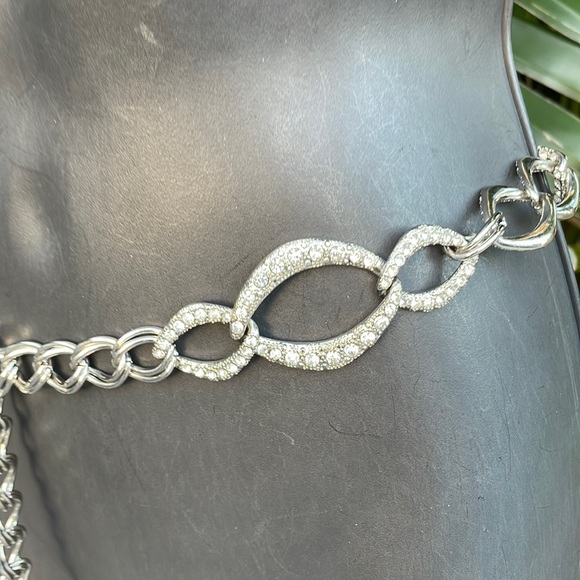 Vintage Accessories - Silver chain belt with rhinestone links